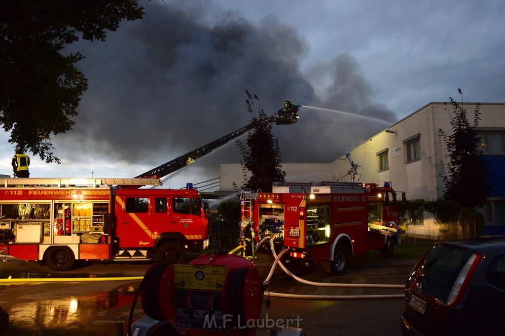 Grossbrand Halle Troisdorf Kriegsdorf Junkersring P366.JPG - Miklos Laubert